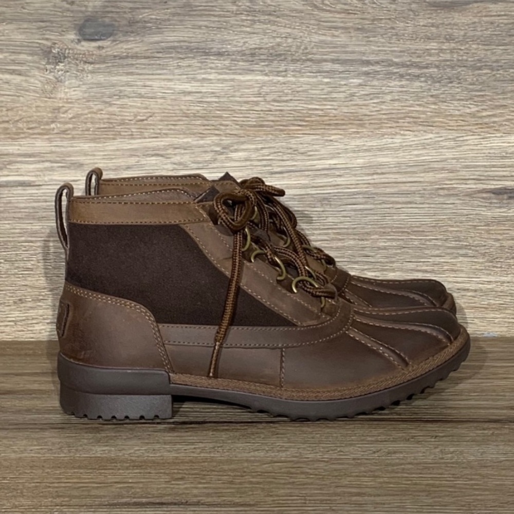 UGG Heather Waterproof Lace-up Brown Boot Sz- 6.5